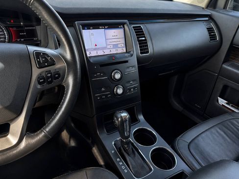 Used 2019 Ford Flex SEL w/ Equipment Group 202A AWD/4WD image 12