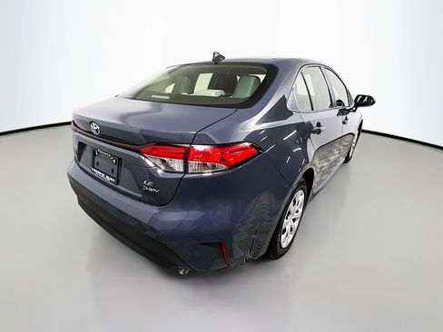 Used 2025 Toyota Corolla LE FWD image 4