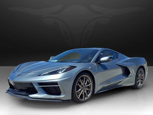 Used 2024 Chevrolet Corvette Stingray Preferred Cpe w/ 2LT RWD image 1