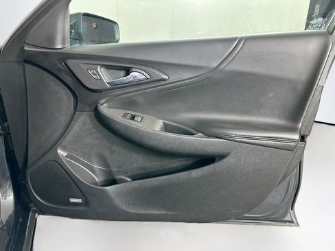 Used 2018 Chevrolet Malibu LT w/ Leather Package image 29