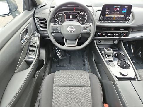 Certified 2026 Nissan Rogue SV w/ Cold Weather Package AWD/4WD image 11