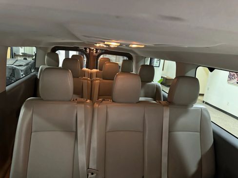 Used 2018 Nissan NV 3500 SL RWD image 52