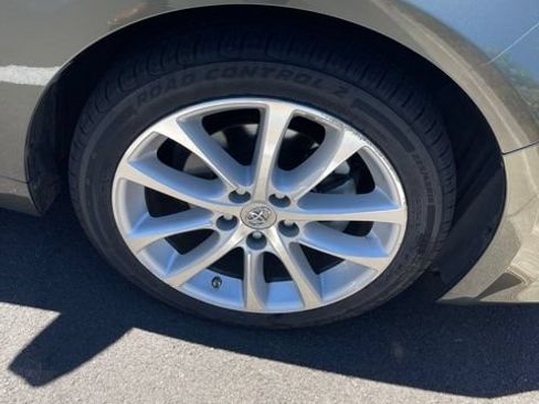 Used 2013 Toyota Avalon Limited w/ Technology Pkg FWD image 23