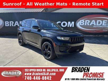 Used 2023 Jeep Grand Cherokee Altitude