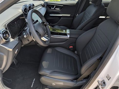 Used 2025 Mercedes-Benz GLC 350e 4MATIC image 23