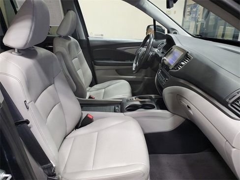 Certified 2023 Honda Ridgeline RTL image 14