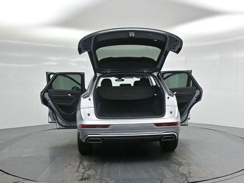 Used 2023 Audi Q5 2.0T Premium w/ Convenience Package image 34