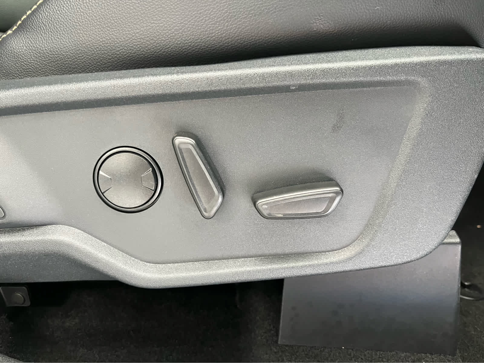 Certified 2025 Ford Bronco Badlands AWD/4WD image 40