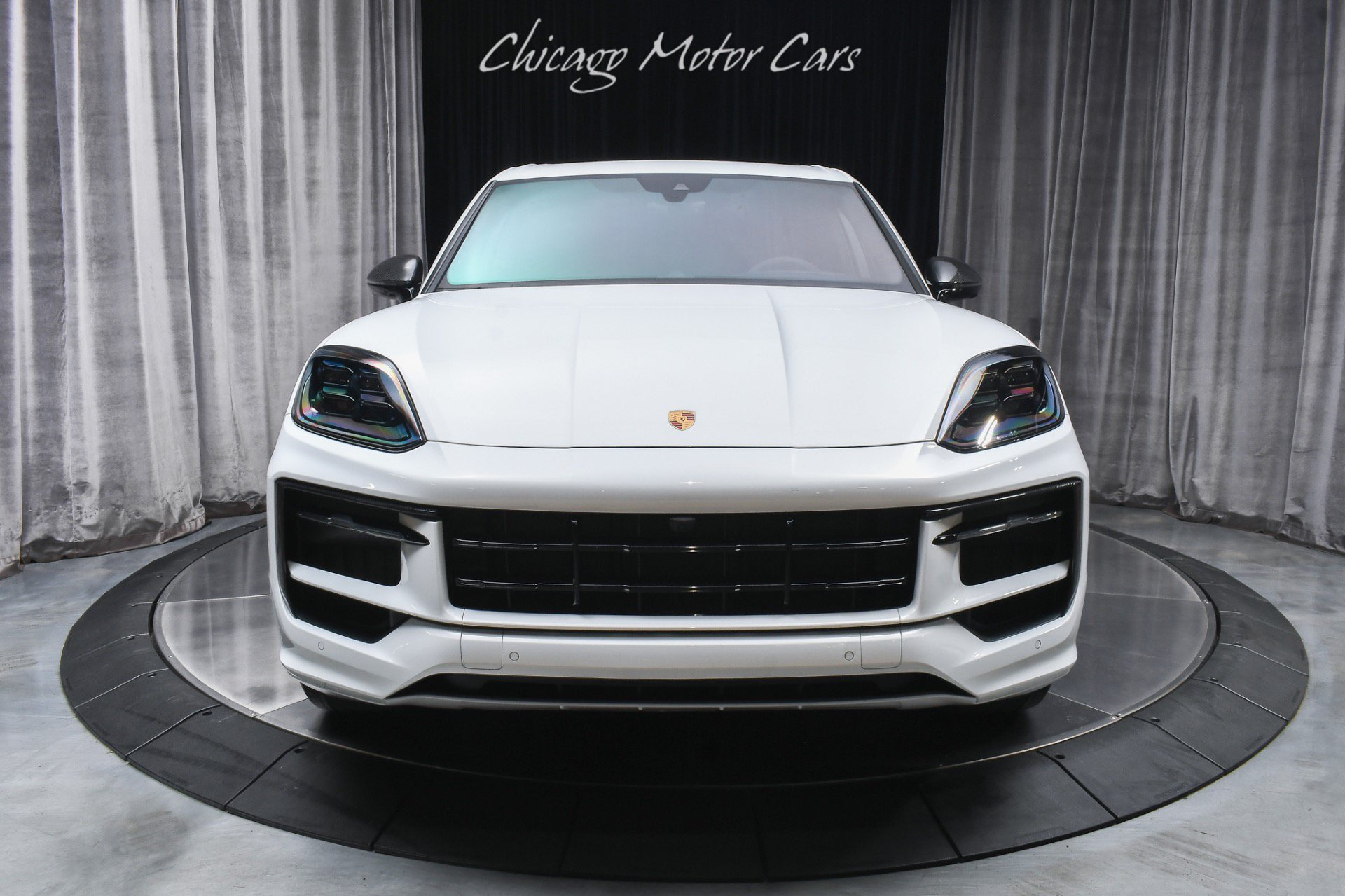 Used 2025 Porsche Cayenne GTS AWD/4WD image 7