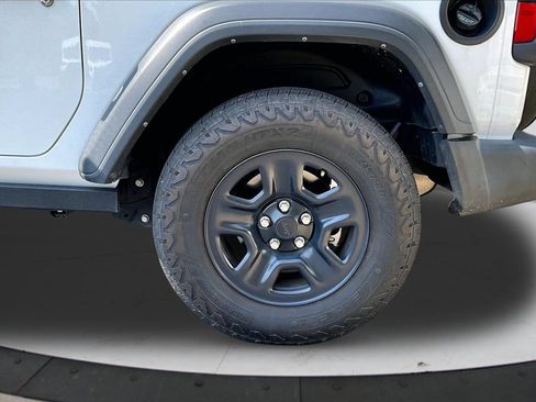 Used 2024 Jeep Wrangler Sport AWD/4WD image 33