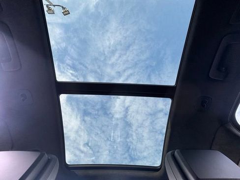 Used 2015 Porsche Macan Turbo image 22