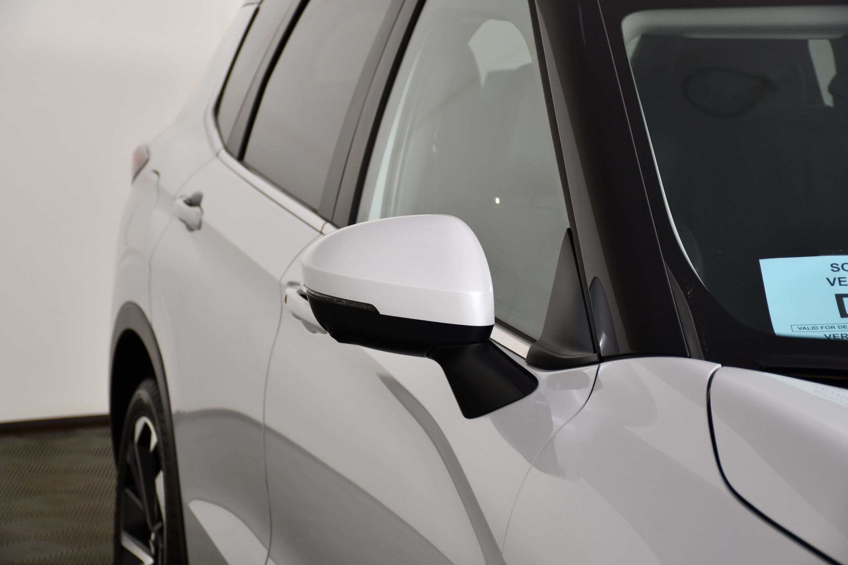 Used 2024 Mitsubishi Outlander SE AWD/4WD image 14