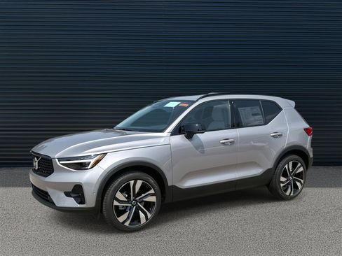 New 2026 Volvo XC40 B5 Ultra w/ Climate Package image 1
