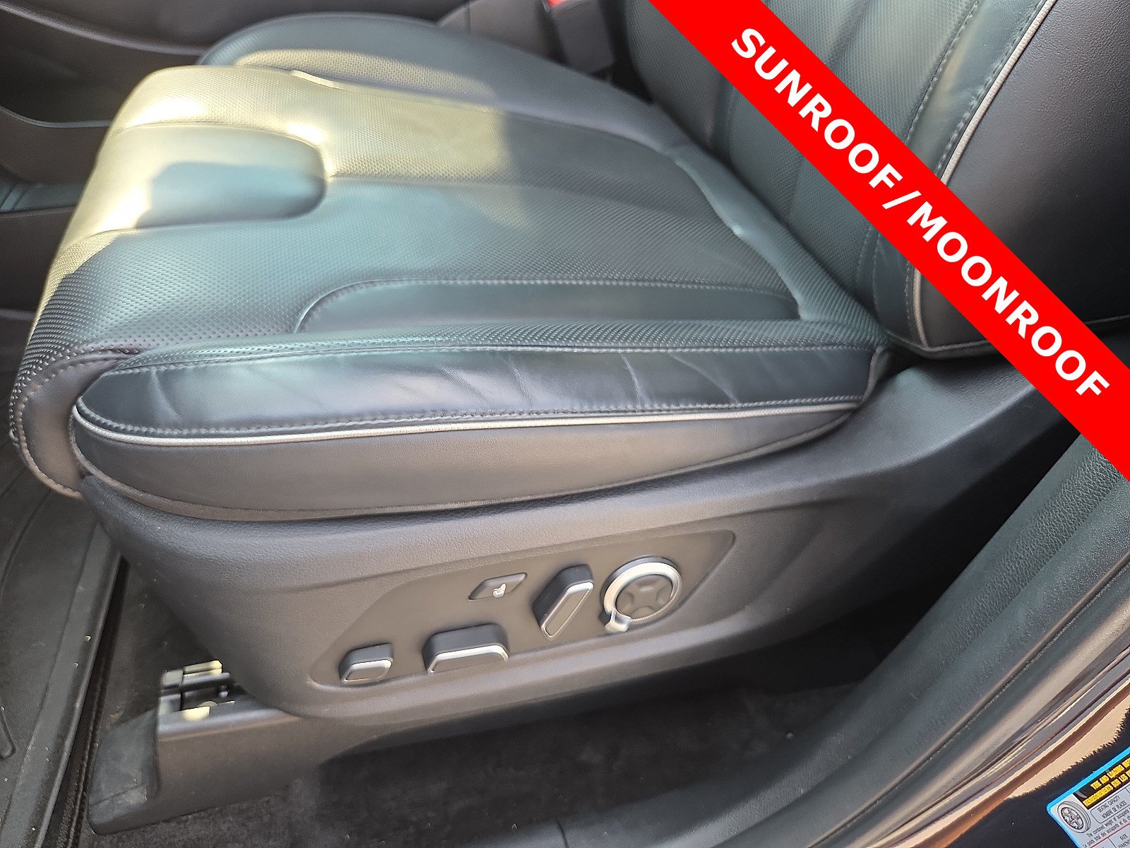 Used 2024 Hyundai Palisade Calligraphy FWD image 14