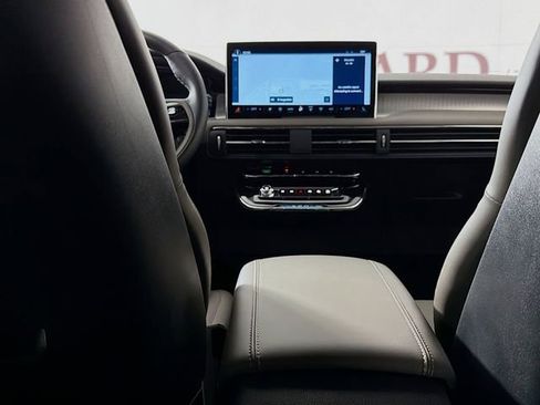 New 2026 Lincoln Corsair Premiere FWD image 28