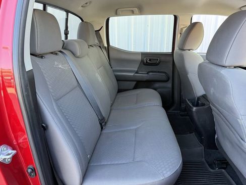 Used 2023 Toyota Tacoma SR image 31