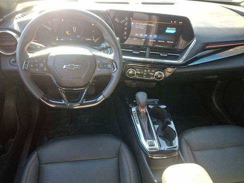 Used 2024 Chevrolet Trax RS w/ Driver Confidence Package image 12