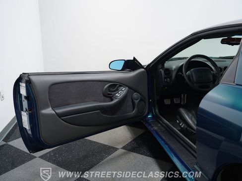 Used 1997 Pontiac Firebird Formula RWD image 37