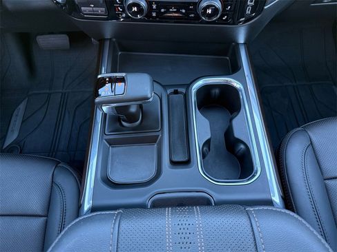 Certified 2024 Chevrolet Silverado 1500 High Country w/ High Country Premium Package image 15