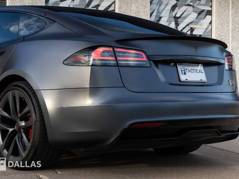Used 2022 Tesla Model S Plaid image 12
