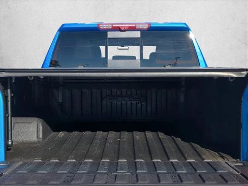 Used 2024 GMC Sierra 1500 AT4 w/ Technology Package image 6