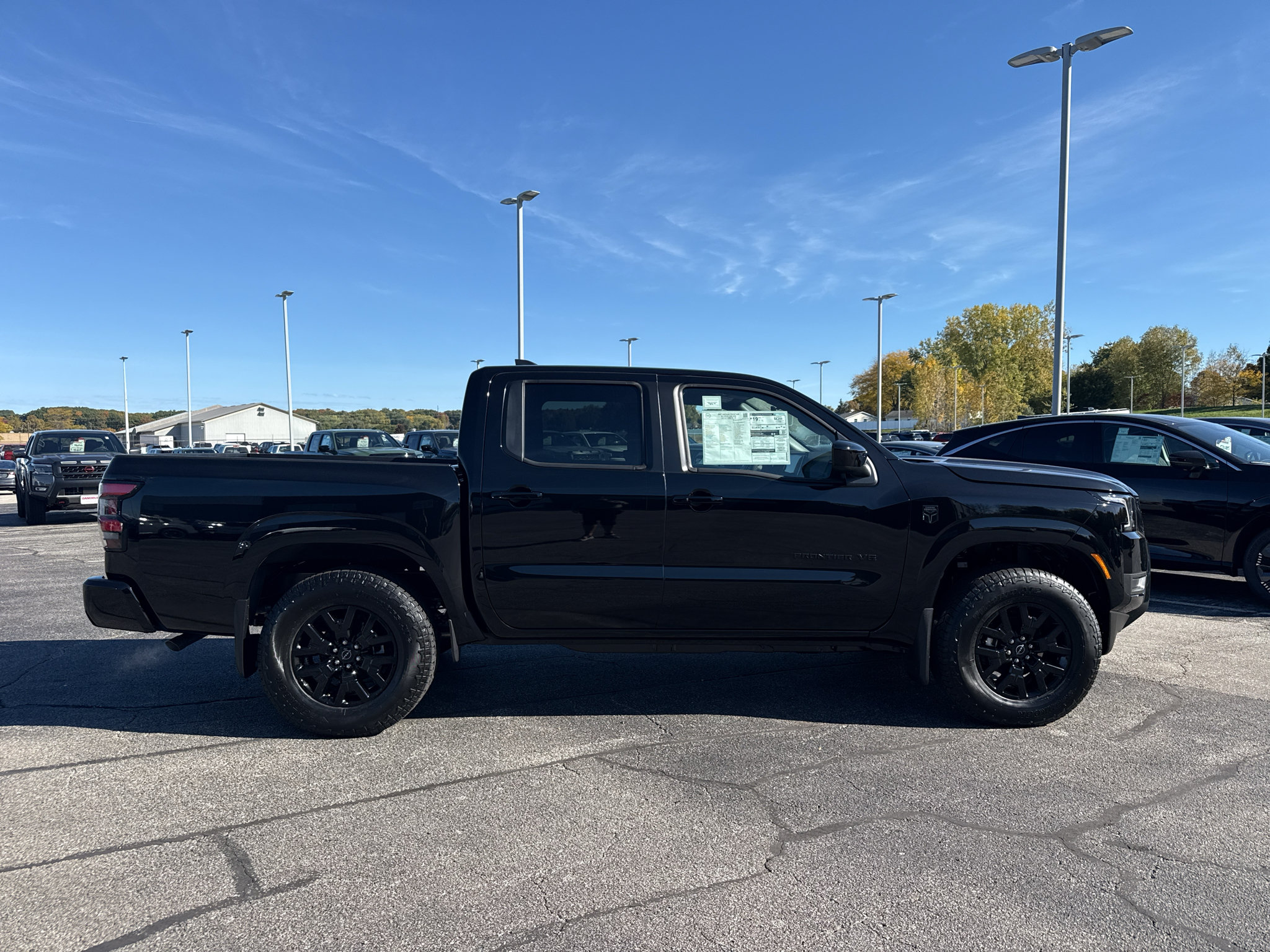 New 2027 Nissan Frontier SV w/ SV Convenience Package AWD/4WD image 16