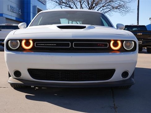 Used 2023 Dodge Challenger R/T image 9