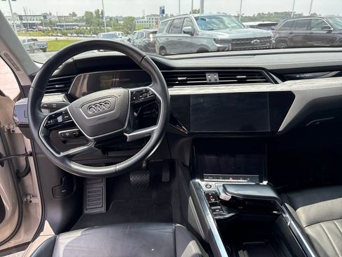 Used 2021 Audi e-tron Premium w/ Convenience Plus Package AWD/4WD image 13
