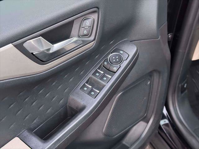 Used 2020 Ford Escape SE AWD/4WD image 18