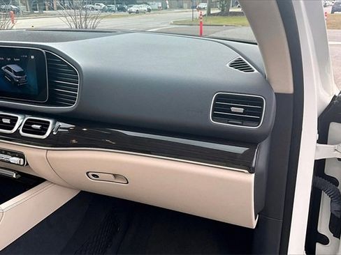 Used 2020 Mercedes-Benz GLE 350 4MATIC image 23