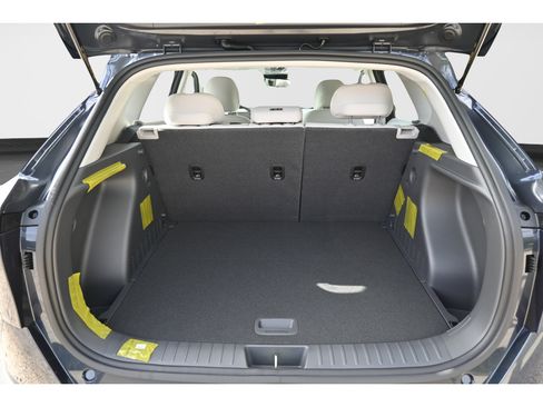 Certified 2026 Hyundai Kona SE FWD image 9