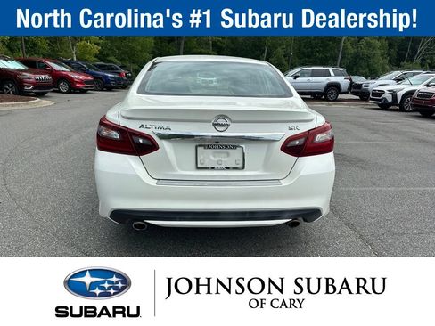 Used 2017 Nissan Altima 2.5 SR FWD image 4