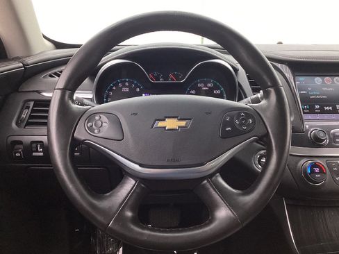 Used 2019 Chevrolet Impala LT FWD image 33