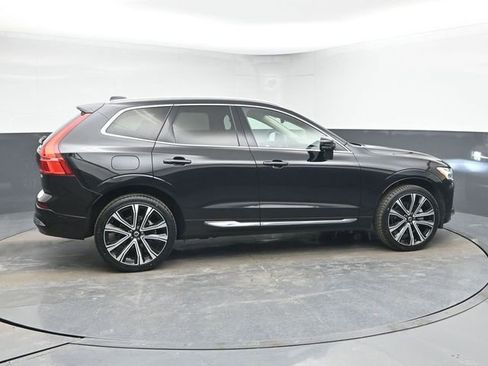 Used 2023 Volvo XC60 B5 Ultimate w/ Protection Package Premier image 8