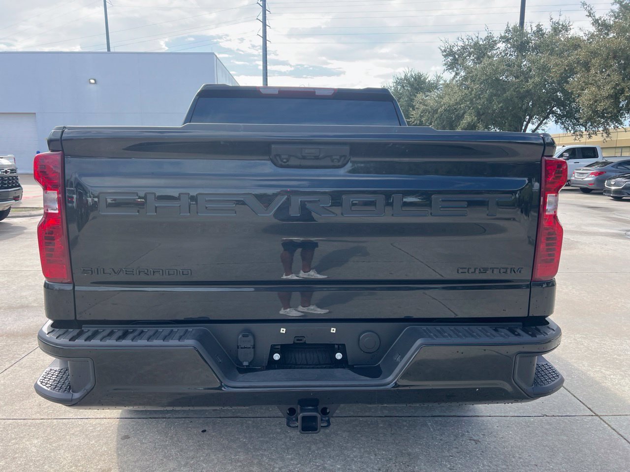 Used 2026 Chevrolet Silverado 1500 Custom w/ Turbomax Blackout Package RWD image 6