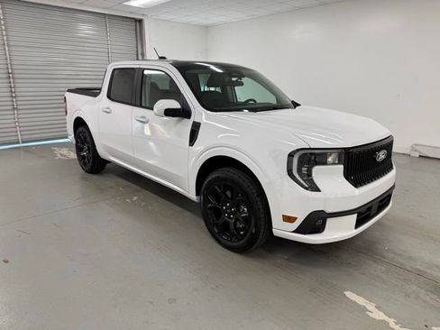 New 2025 Ford Maverick Lobo image 3