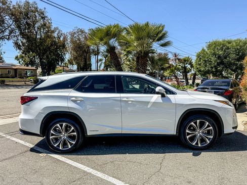 Used 2019 Lexus RX 450hL Premium w/ Premium Package AWD/4WD image 15