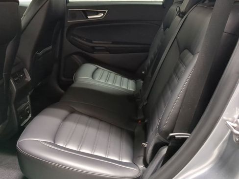 Used 2024 Ford Edge SEL w/ Convenience Package image 19
