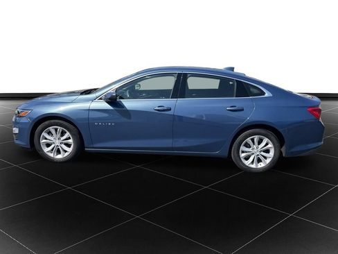 Used 2024 Chevrolet Malibu LT FWD image 2