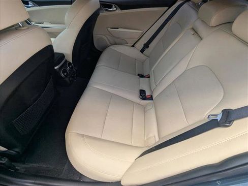 Used 2022 Kia Stinger GT1 image 17