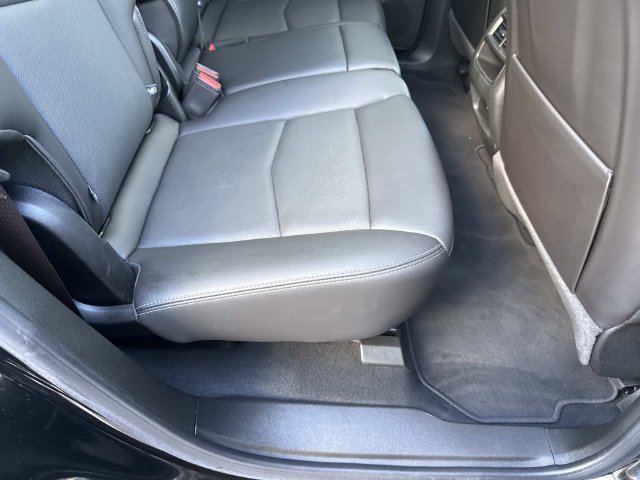 Certified 2024 Cadillac XT5 Premium Luxury w/ LPO, Floor Liner Package AWD/4WD image 24