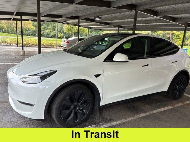 Used 2025 Tesla Model Y Long Range AWD/4WD image 1