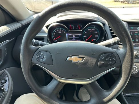 Used 2018 Chevrolet Impala LS image 18