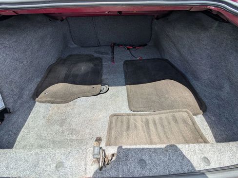 Used 2005 Chevrolet Impala Sedan w/ Preferred Equipment Group image 13