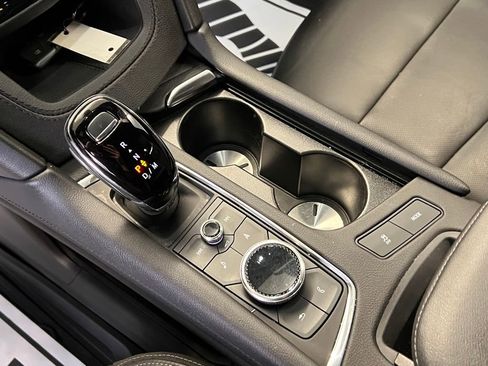 Used 2023 Cadillac XT6 Premium Luxury w/ Technology Package image 27