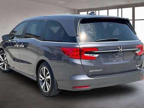 Used 2024 Honda Odyssey Touring image 4