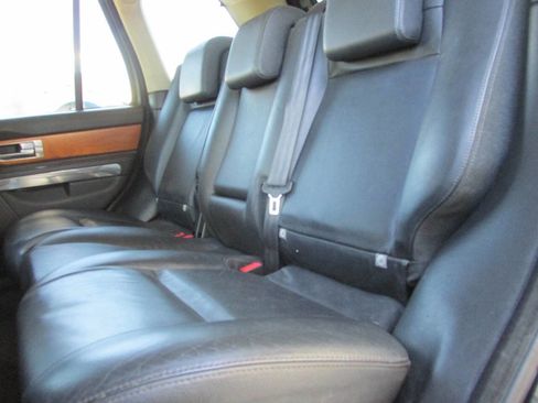 Used 2010 Land Rover Range Rover Sport HSE image 13