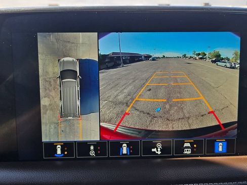 Used 2023 Chevrolet Tahoe LT w/ Luxury Package RWD image 40