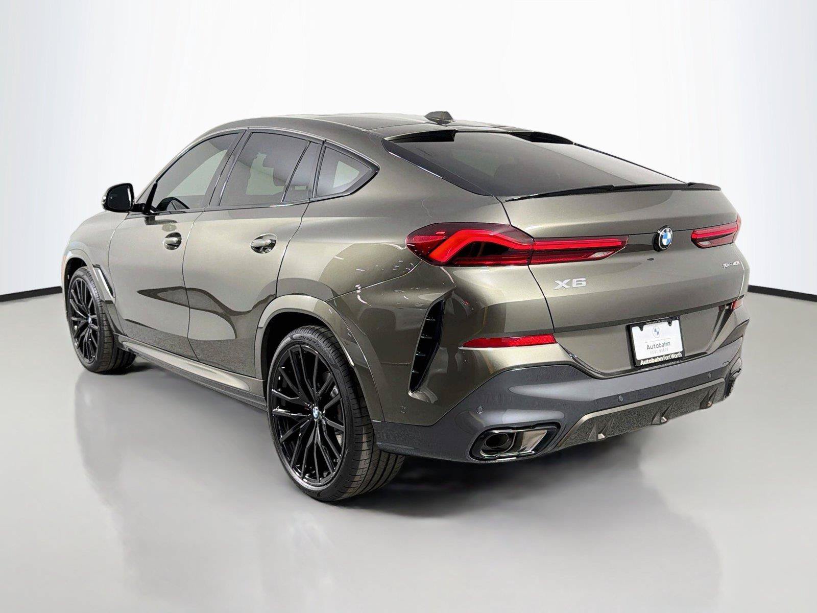 New 2027 BMW X6 xDrive40i w/ Climate Comfort Package AWD/4WD image 7