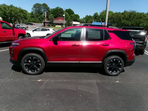 New 2026 Chevrolet Equinox RS w/ Convenience Package III FWD image 6